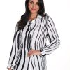 Frank Lyman Design 243480U
